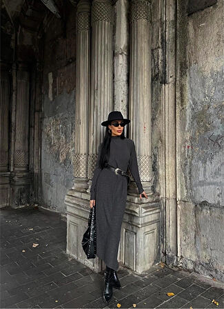 Boğazlı kalın bürümcük uzun elbise siyah