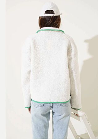 Yeşil fermuar cepli kuzu mont beyaz t1085