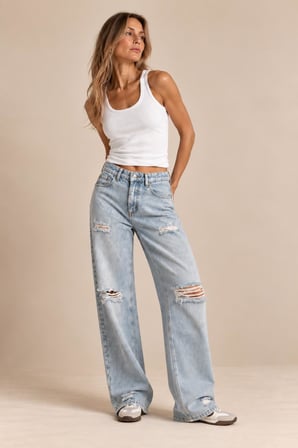 Yırtık Detaylı Jean