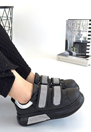 Nino Siyah Cilt Cırt Cırtlı Spor Ayakkabı