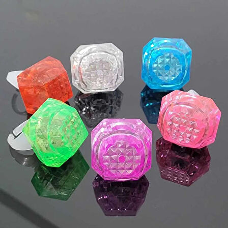 Kristal Tasarımlı Led Glow Işıklı 3 Modlu Mor Yüzük 3.5 x 5 cm (5224)