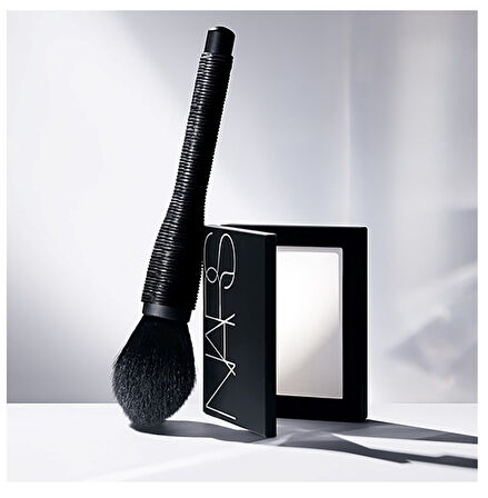  NARS Light Reflecting Setting Powder Pressed - Kompakt Pudra