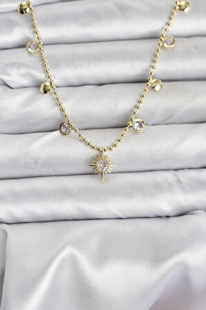 Zirkon Taşlı Kutup Yıldızı Model Pirinç Gold Renk Kadın Kolye EB-BKO10648
