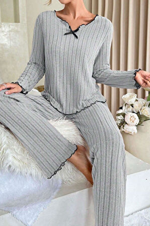Kadın Gri Çizgili Uzun Kollu Fiyonk Detaylı Pijama Takımı Rahat Mevsimlik