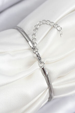  Pirinç Zirkon Taşlı Kalp Model Gümüş Renk Kadın Bileklik