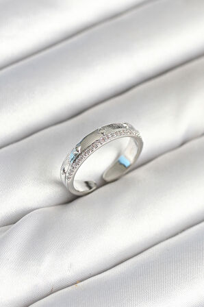  Gümüş Renk Şerit Zirkon Taşlı Kadın Yüzük