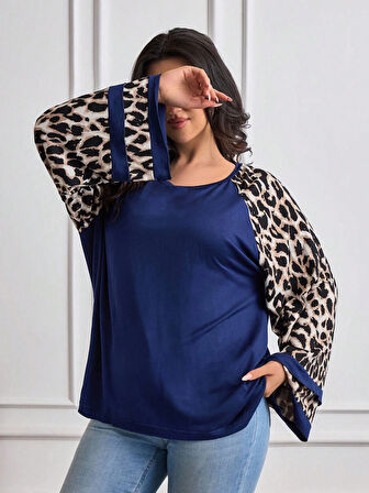 Kadın Uzun Leopar Kol Detaylı Lacivert Bluz