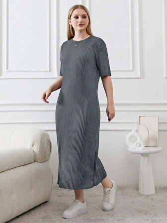 Kadın Büyük Beden Kısa Kollu Yırtmaç Detaylı Kaşkorse Elbise