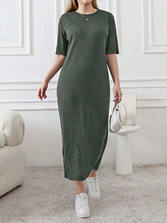 Kadın Büyük Beden Kısa Kollu Yırtmaç Detaylı Kaşkorse Elbise