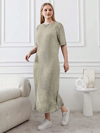 Kadın Büyük Beden Kısa Kollu Yırtmaç Detaylı Kaşkorse Elbise