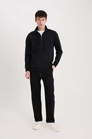 DeFacto Comfort Regular Fit Rahat Kalıp Dik Yaka Fermuarlı Baskılı Sweatshirt B0254AX24AUBK81