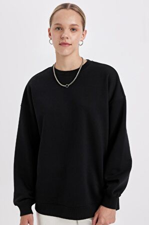 DeFacto Okula Dönüş Oversize Geniş Kalıp Bisiklet Yaka Basic Düz Kalın Sweatshirt Y1346AZ24WNBK81
