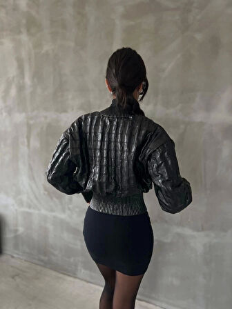 Beli büzgülü crop deri ceket siyah