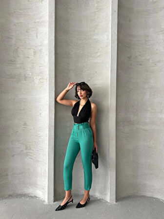 Kemerli havuç pantolon