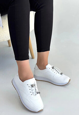 Finna Beyaz Cilt Bağcıklı Spor Ayakkabı