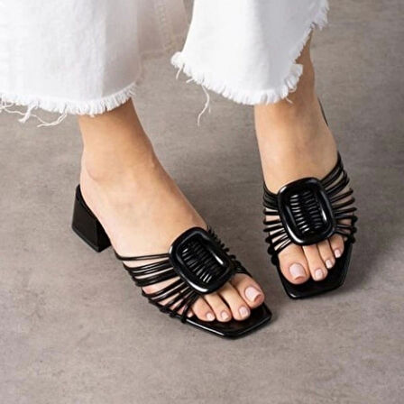 Anca Siyah Rugan Topuklu Terlik