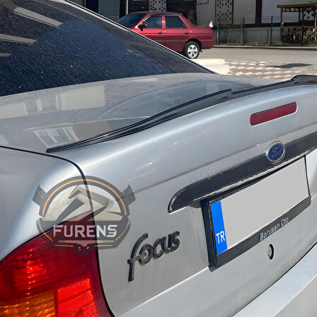 Ford Focus 1 1999-2005 Piano Black Yarasa Tip Üniversal Spoiler Elastik Bagaj Üstü Çıta