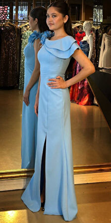 Mavi Çiçek Detaylı Yırtmaçlı Düz Kesim Krep Uzun Abiye Elbise 11027