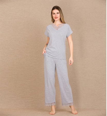Viskon Şık Tasarım Dantel İşlemeli Gri Kısa Kol Pijama Takımı