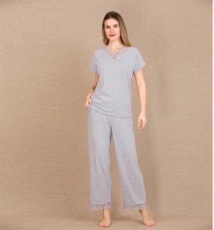 Viskon Şık Tasarım Dantel İşlemeli Gri Kısa Kol Pijama Takımı