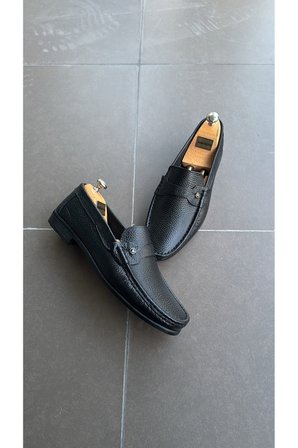 HAKİKİ DERİ SİYAH GÜNLÜK KLASİK KISA TOPUK LOAFER YENİ SEZON ERKEK AYAKKABI 110420262218
