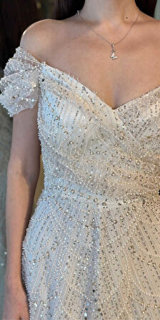 Ekru Sırt Dekolteli Düz Kesim Pullu Boncuklu Uzun Abiye Elbise 11044