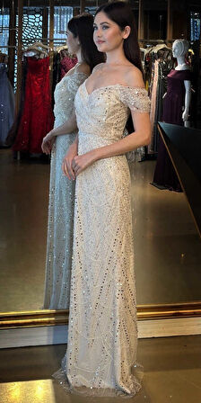 Ekru Sırt Dekolteli Düz Kesim Pullu Boncuklu Uzun Abiye Elbise 11044