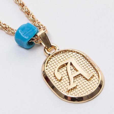 Plastik Boncuklu Burgulu Harfli Kolye