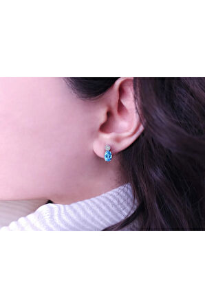Pırlanta ve Oval Mavi Topaz Taşlı Küpe