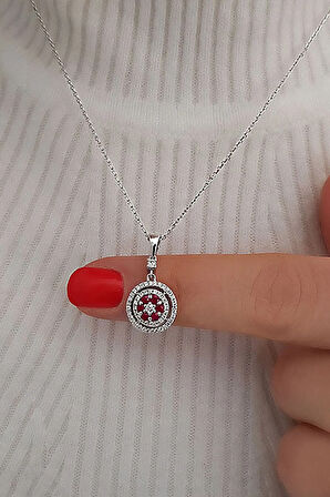 Yakut ve Çift Sıra Pırlanta Çiçek Kolye