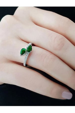 Pırlanta ve Damla Zümrüt Taşlı Sen ve Ben Yüzük