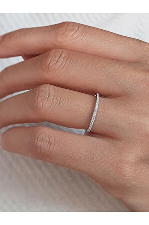 Pırlanta Taşlı Ince Yarım Tur Yüzük