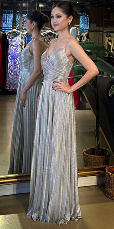 Bej Straplez Yaka Kloş Etekli Jakarlı Uzun Abiye Elbise 11080