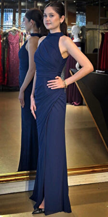 Lacivert Halter Yaka Yırtmaçlı Düz Kesim Likralı Tül Uzun Abiye Elbise 11084-09