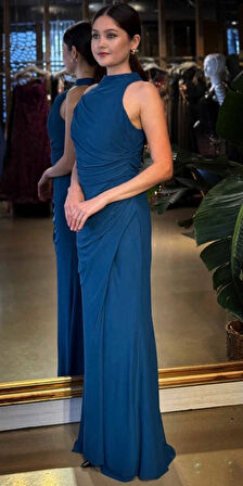 Petrol Renk Halter Yaka Yırtmaçlı Düz Kesim Likralı Tül Uzun Abiye Elbise 11084-12