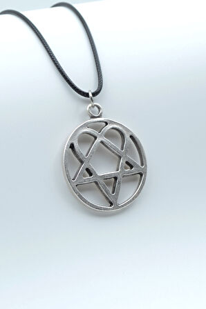 Heartagram Gümüş Kaplama Deri İp Kolye