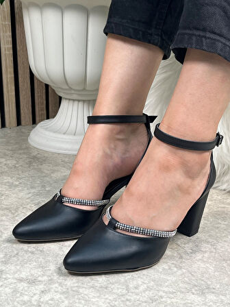 Günlük Kadın Kalın Yüksek Topuklu Sivri Burunlu Bilekten Bağlı Taşlı Şeritli Abiye Ayakkabı 11112