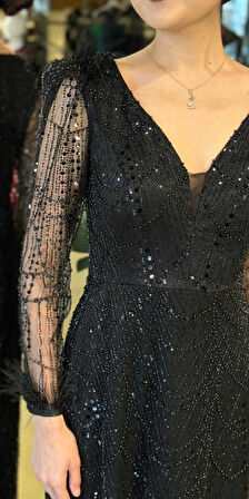 Siyah V Yaka Uzun Kollu Tuy Detaylı Düz Kesim Pullu Boncuklu Uzun Abiye Elbise 11114-01