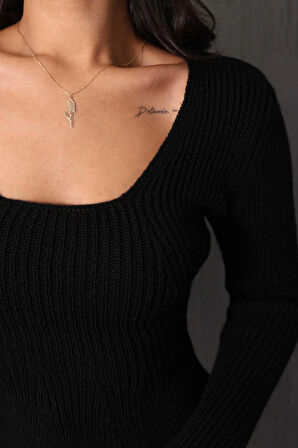 Siyah - Kare Yaka Kazak