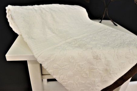 Ratty Sevimli Pofuduk Terlik – %100 Pamuk Kaymaz Taban