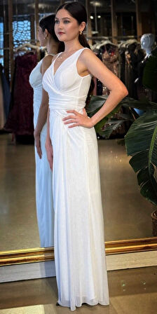 Beyaz V Yaka Kalın Askı Anvelop Yırtmaçlı Düz Kesim Likralı Tül Uzun Abiye Elbise 11123-01