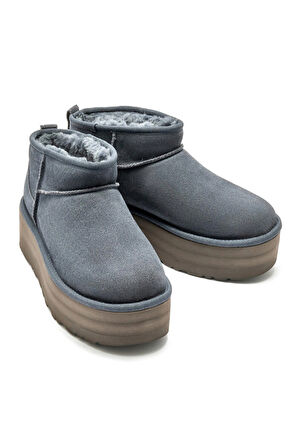 Wmns Classic Ultra Mini Platform Boot Grey