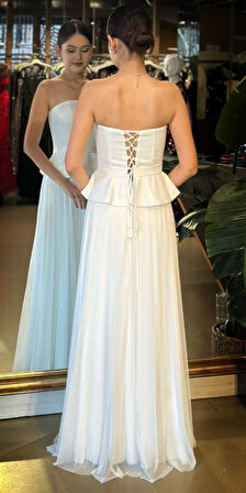 Beyaz Straplez Yaka Sırt Dekolteli  Kloş Etekli  Şifon Uzun Abiye Elbise 11140-02