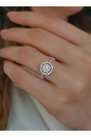 3 Karat Tektaş Görünümlü Pırlanta Yüzük