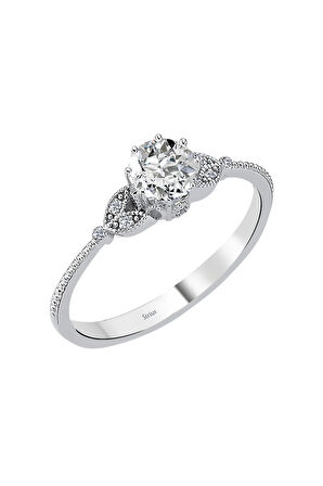 Pırlanta ve Beyaz Safir Taşlı Yüzük