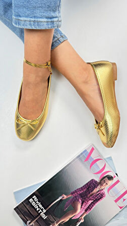 Günlük Kadın Babet Oval Burunlu Fiyonklu Rahat Kalıp Tırtıklı Taban Balerin Ayakkabı 112