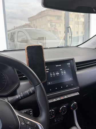 Renault Clio 5, 5.5 Uyumlu Araca Özel MagSafe Telefon Tutacagı 2020-2026 Model Soldan Aparatlı
