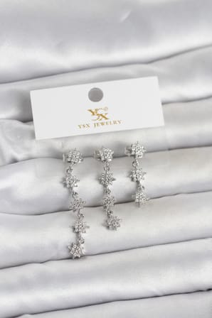 MEKS Kadın Küpe Pirinç Gümüş Renk Sıralı Kutup Yıldızı Model 3'lü Set