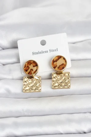 316L Çelik Gold Renk Leopar Desenli Plaka Model Kadın Küpe
