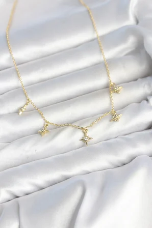 Pirinç Gold Renk Sıralı Minimal Kutup Yıldızı Model Kadın Kolye